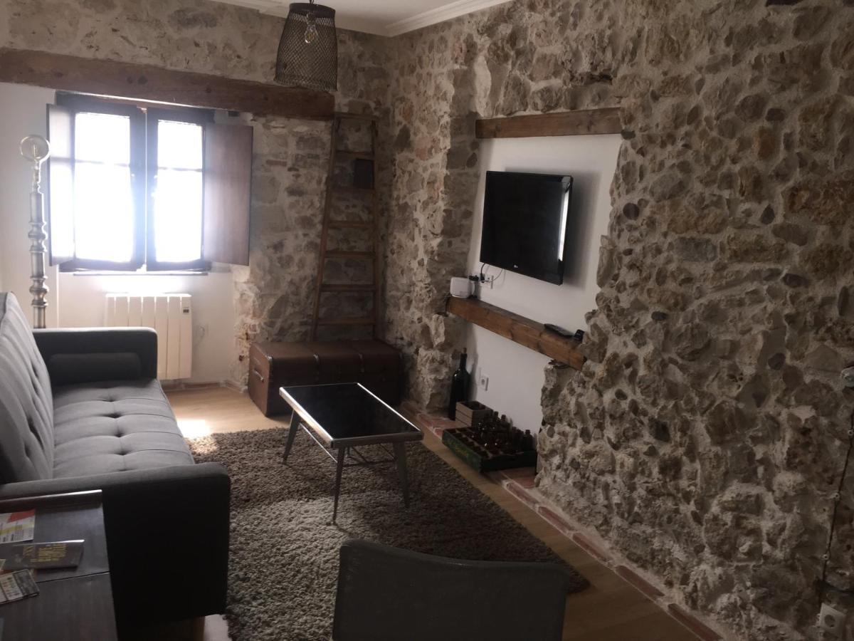 Alojamiento De Piedra Con Encanto Burgo Extérieur photo